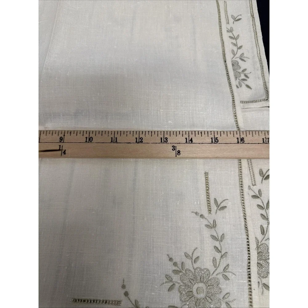 Vtg Embroidered Linen Cloth Table Napkins 16